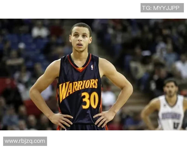 齐麟崛起之路：从青涩少年到篮球场上的璀璨明星